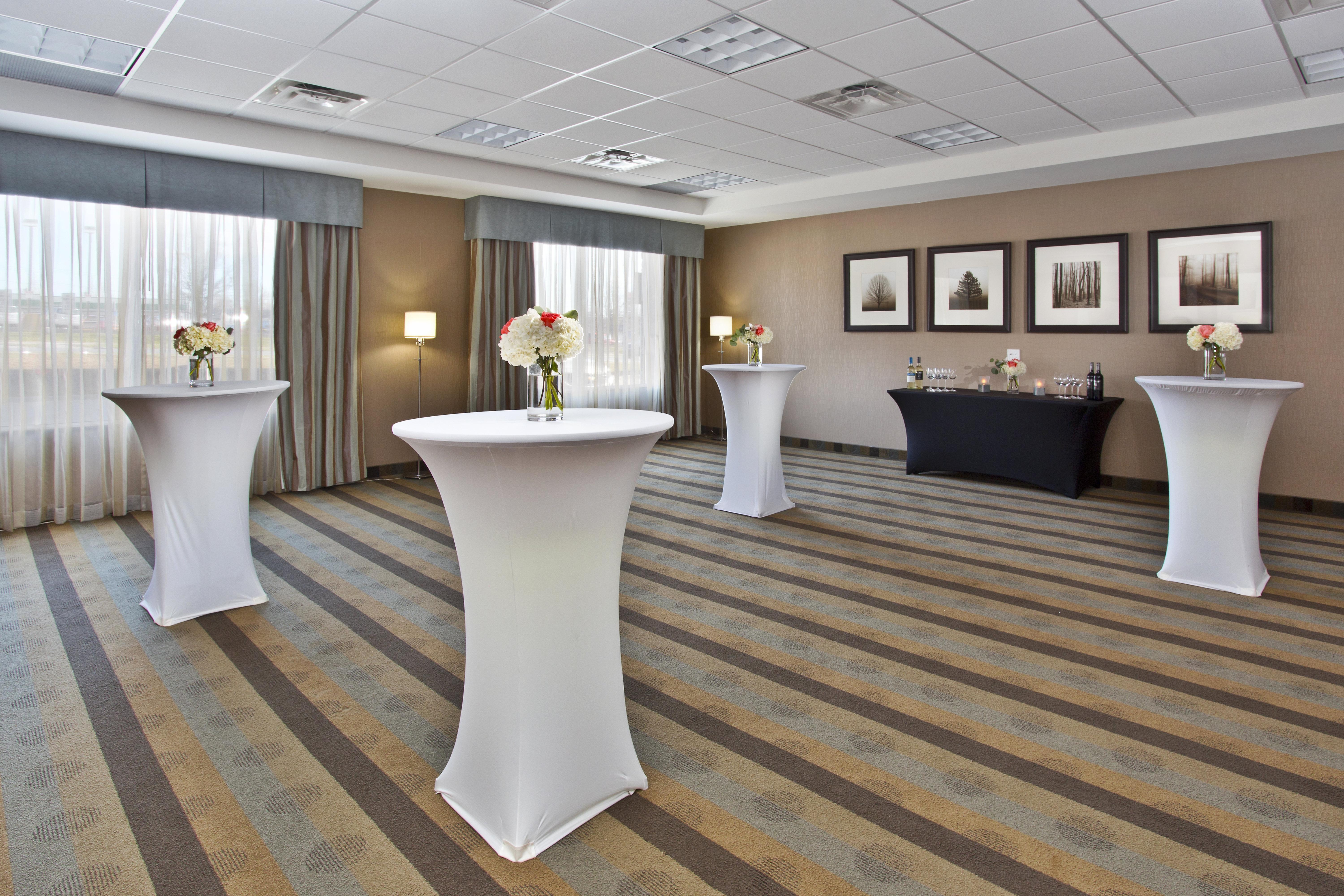 Holiday Inn Express Kingston Central By Ihg Exterior foto