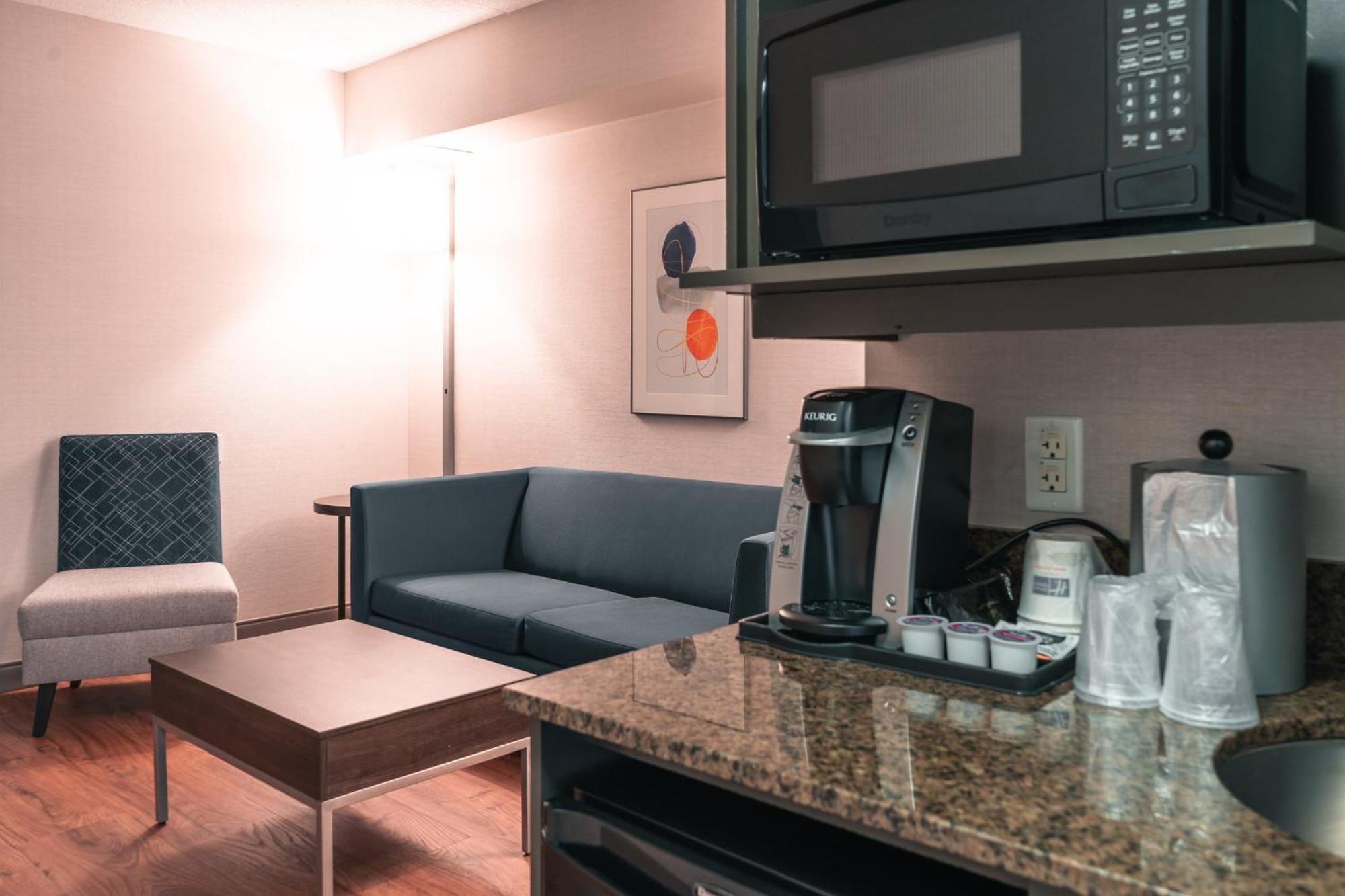 Holiday Inn Express Kingston Central By Ihg Exterior foto